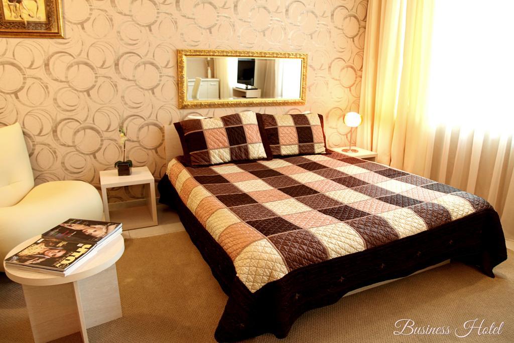 Business Hotel Harkiv Cameră foto