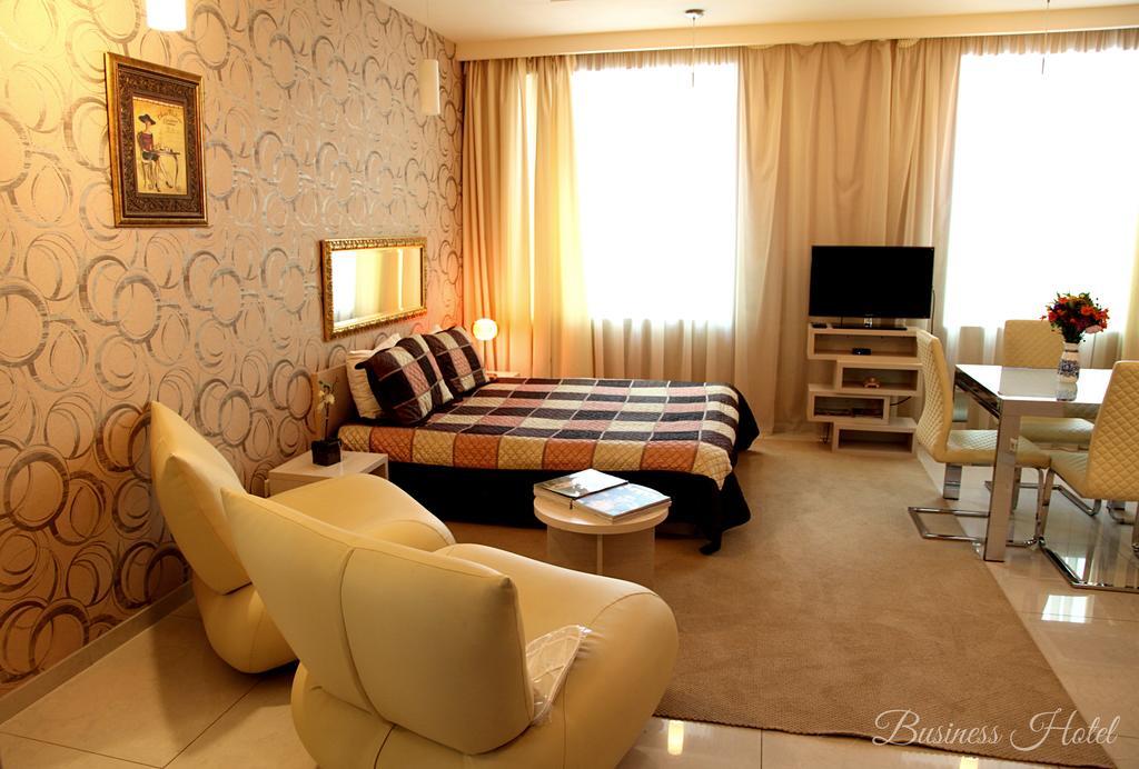 Business Hotel Harkiv Cameră foto