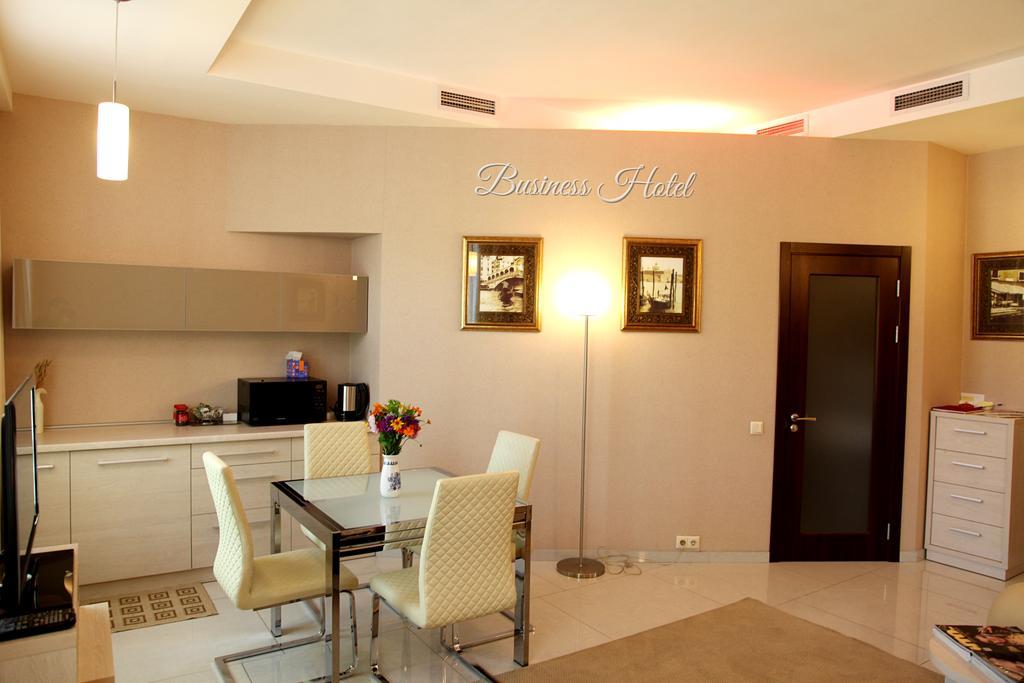Business Hotel Harkiv Cameră foto