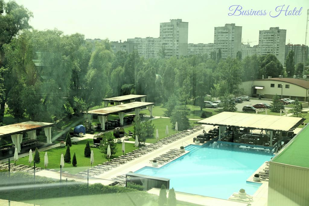 Business Hotel Harkiv Cameră foto